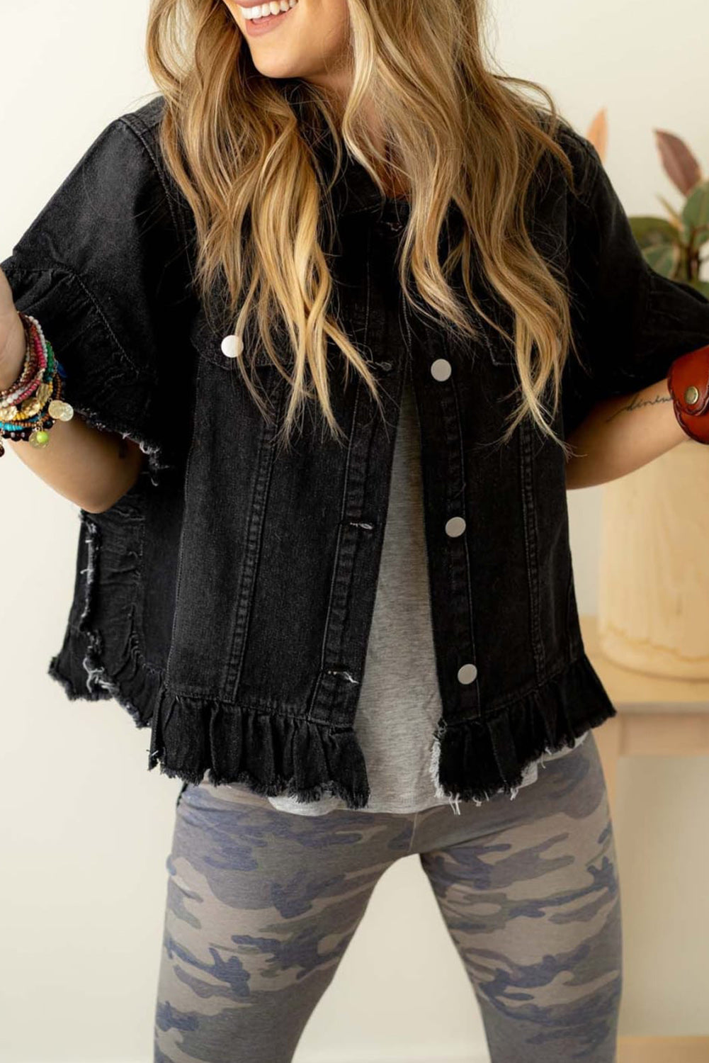 Black Raw Edge Short Sleeve Denim Jacket